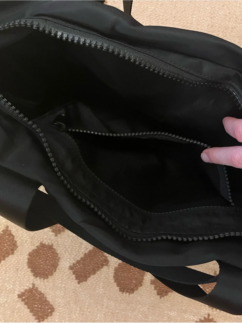 Everlane Recycled Nylon Tote Black